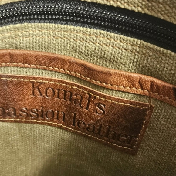 Komal's Passion Authentic Leather Brown Saddle Bag Purse Handbag Shoulder Bag - Picture 5 of 5